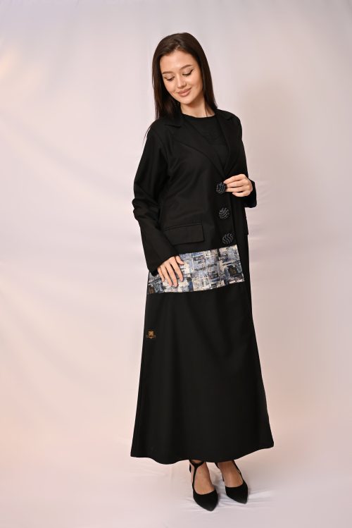 عباية الكريب الأسود بتداخل الجاكار FA 609