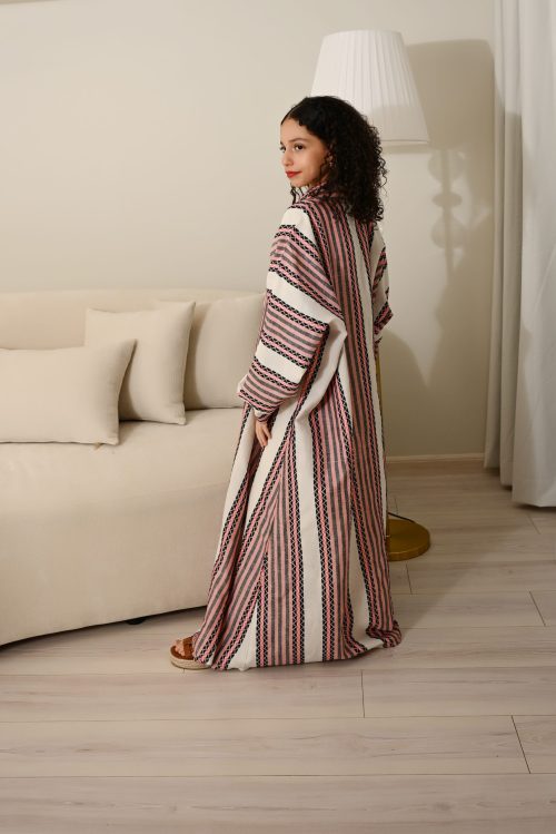 FA 1622 عباية اطفال باللون الوردي والبيج