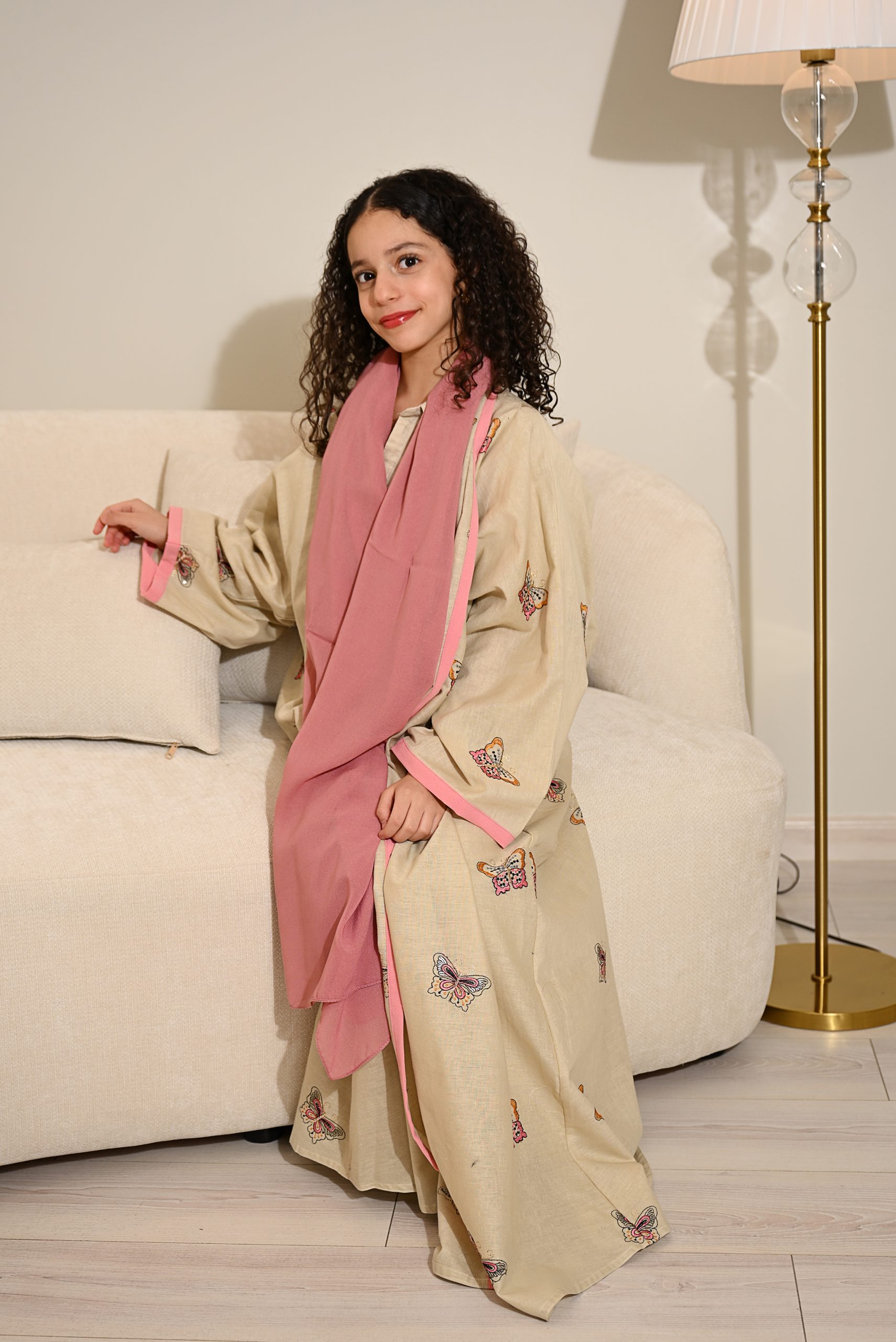 FA 1625 عباية اطفال لينن مطرز اللون بيج