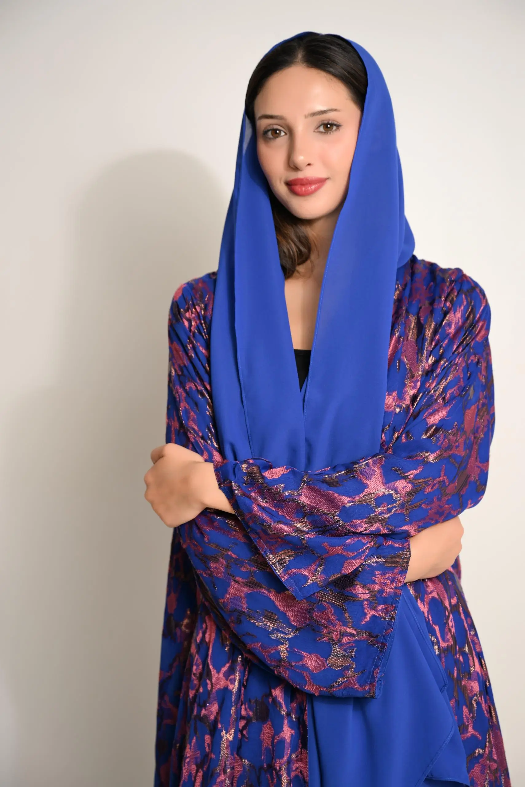 عباية باللون الأزرق الملكي FA 635