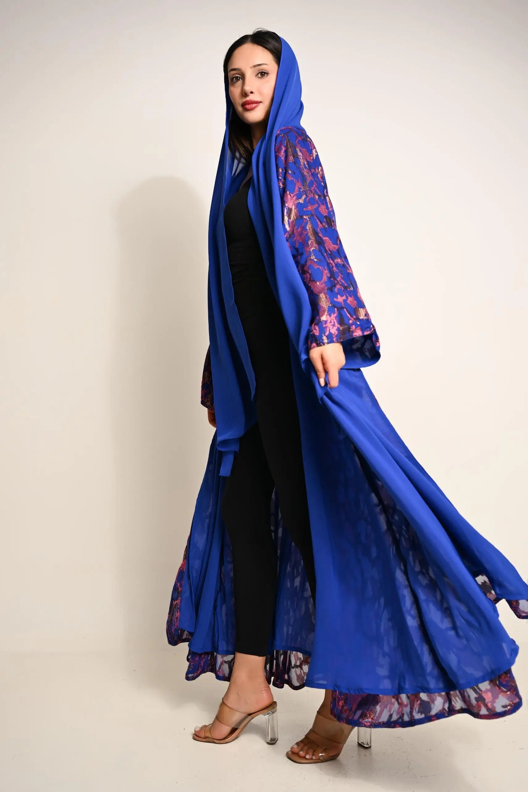 عباية باللون الأزرق الملكي FA 635